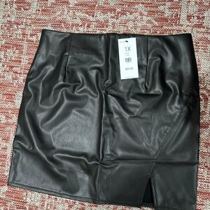 Black Mini Pencil Skirt with Slit